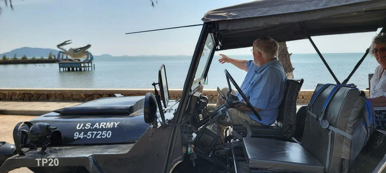 Exploring Phnom Kbal Romeas caves